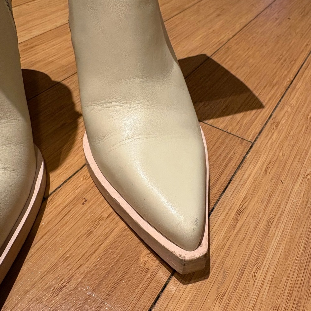 Dolce Vita Cream Heeled Boots - Picture 3 of 11